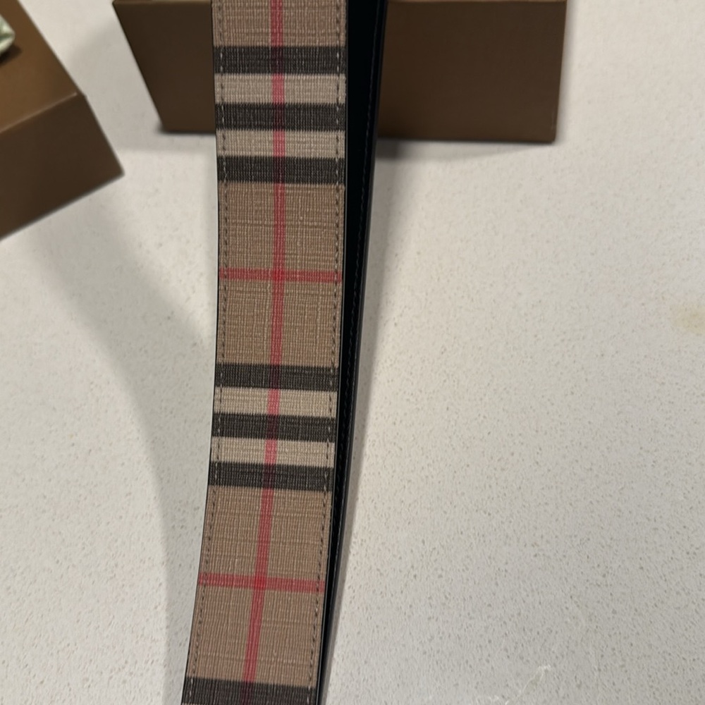 Burberry Men’s Reversible Belt 40/100 - Picture 6 of 9
